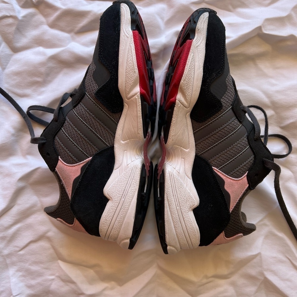 Adidas Yung 96 F35274 Gray Black Pink Running Shoes Sneakers Size M7/W8 - Picture 4 of 6